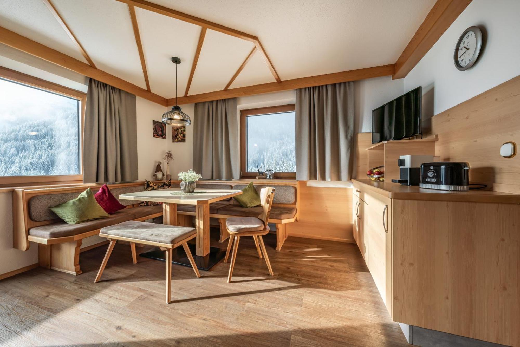 Haus Schoeser Hippach Exteriör bild